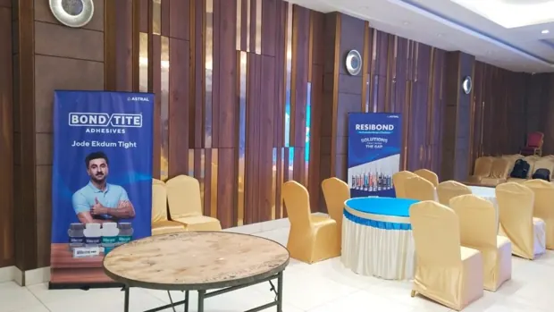 Astral Connect: stage and table set-up